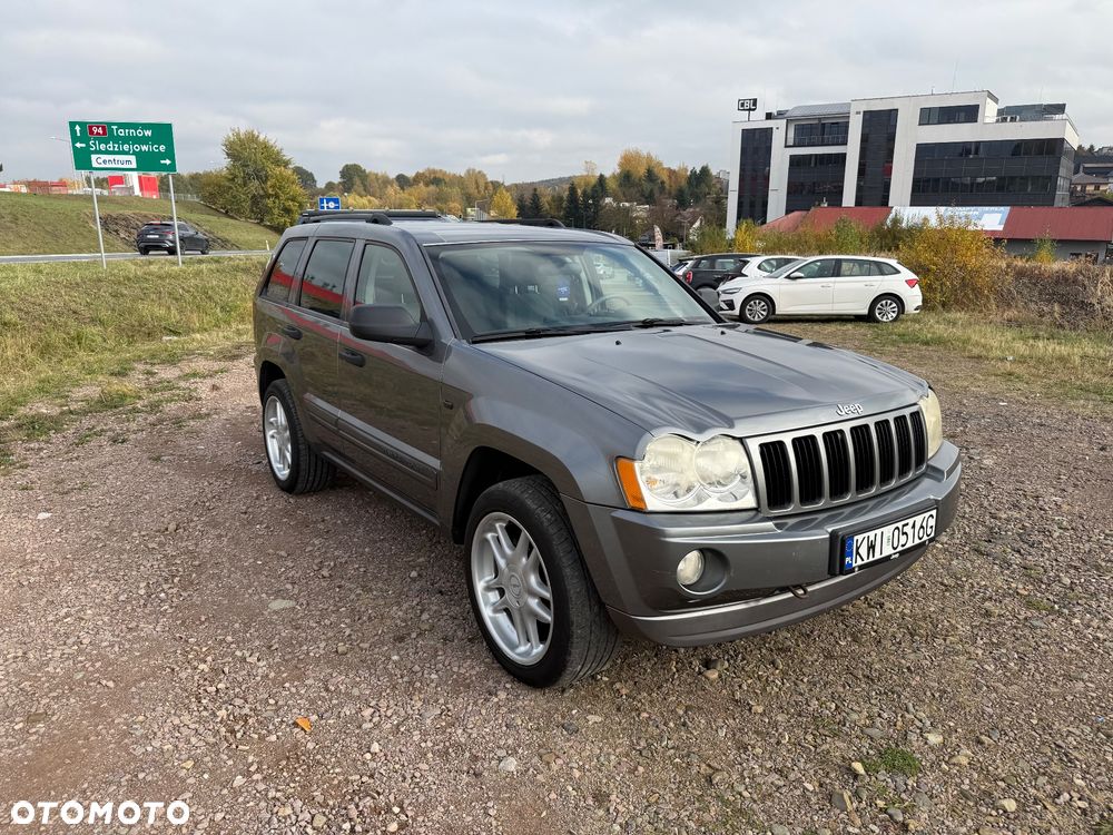Jeep Grand Cherokee - 14
