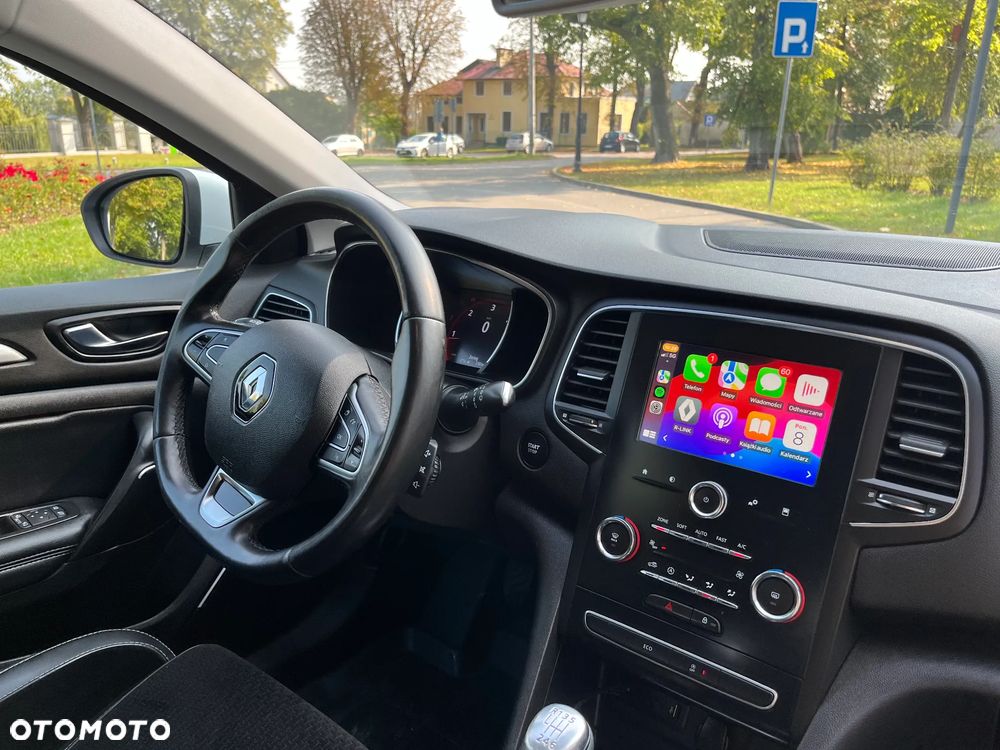 Renault Megane 1.5 Blue dCi Intens - 11