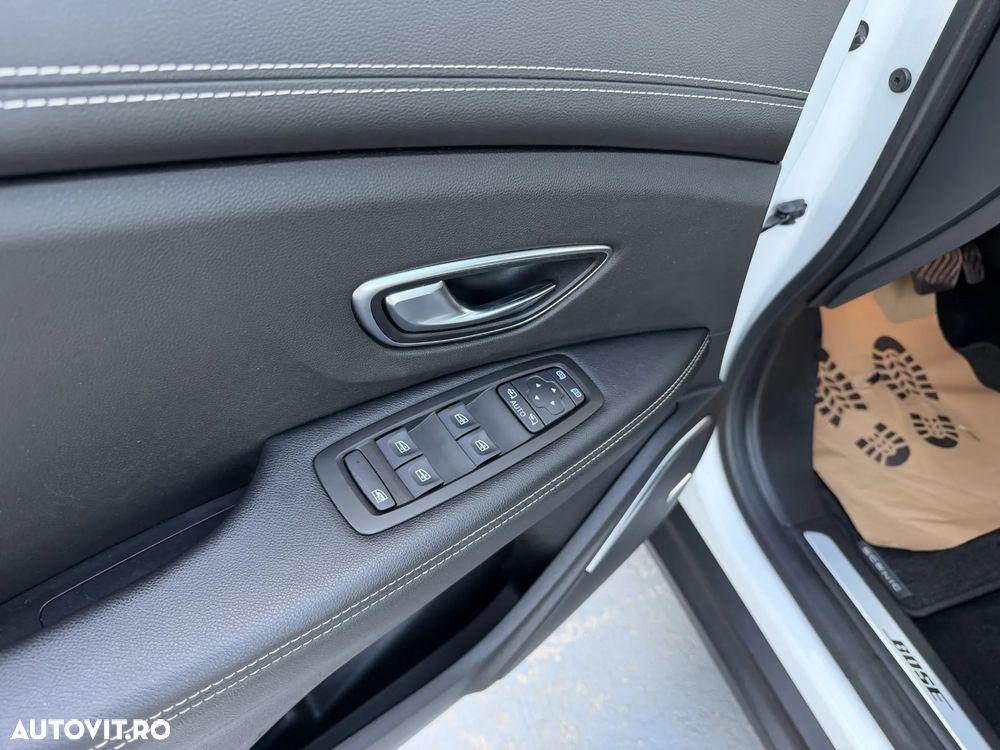 Renault Scenic ENERGY TCe 140 EDC BOSE EDITION - 28
