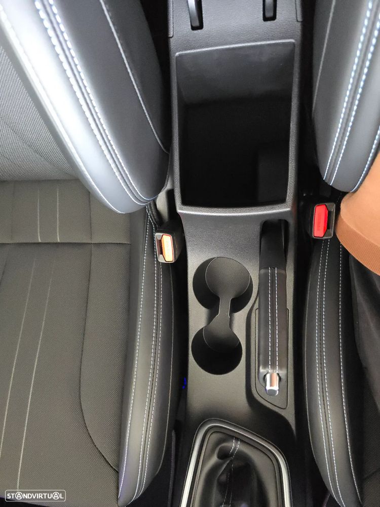 Hyundai i20 N 1.6 T-GDi Performance Pack+TT - 28