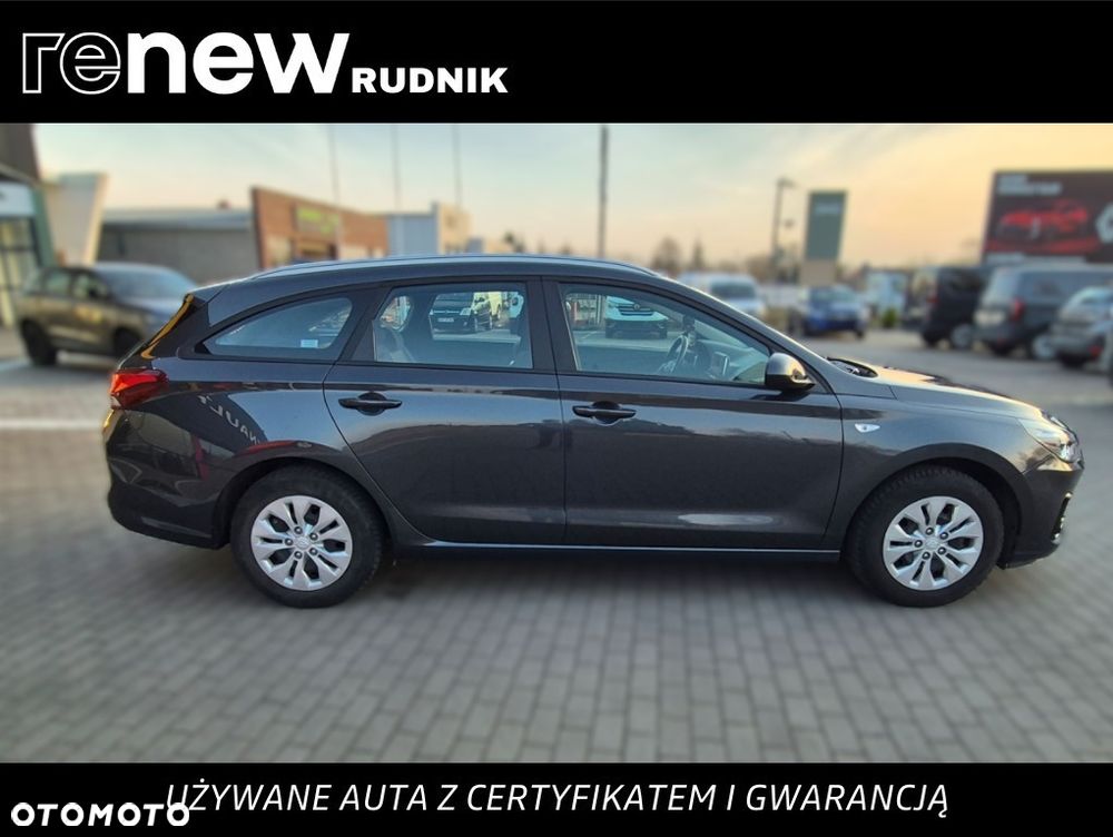 Hyundai i30 1.5 DPI Classic + - 6