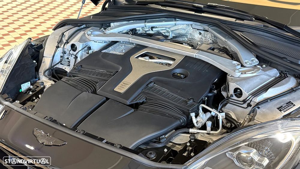 Aston Martin DBX 707 - 45