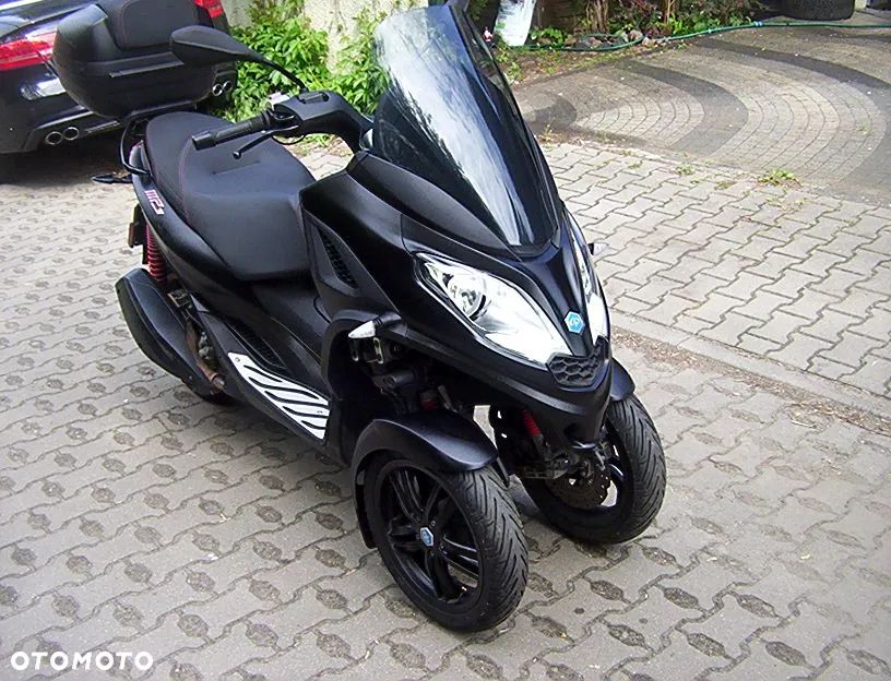 Piaggio MP-3 - 3