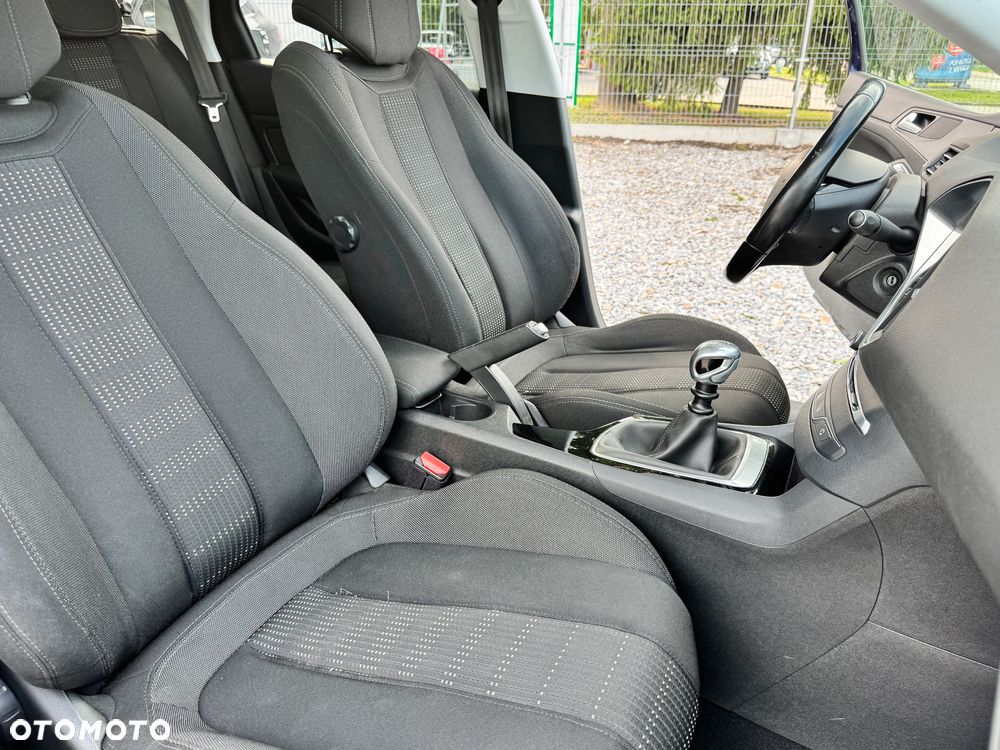 Peugeot 308 - 17