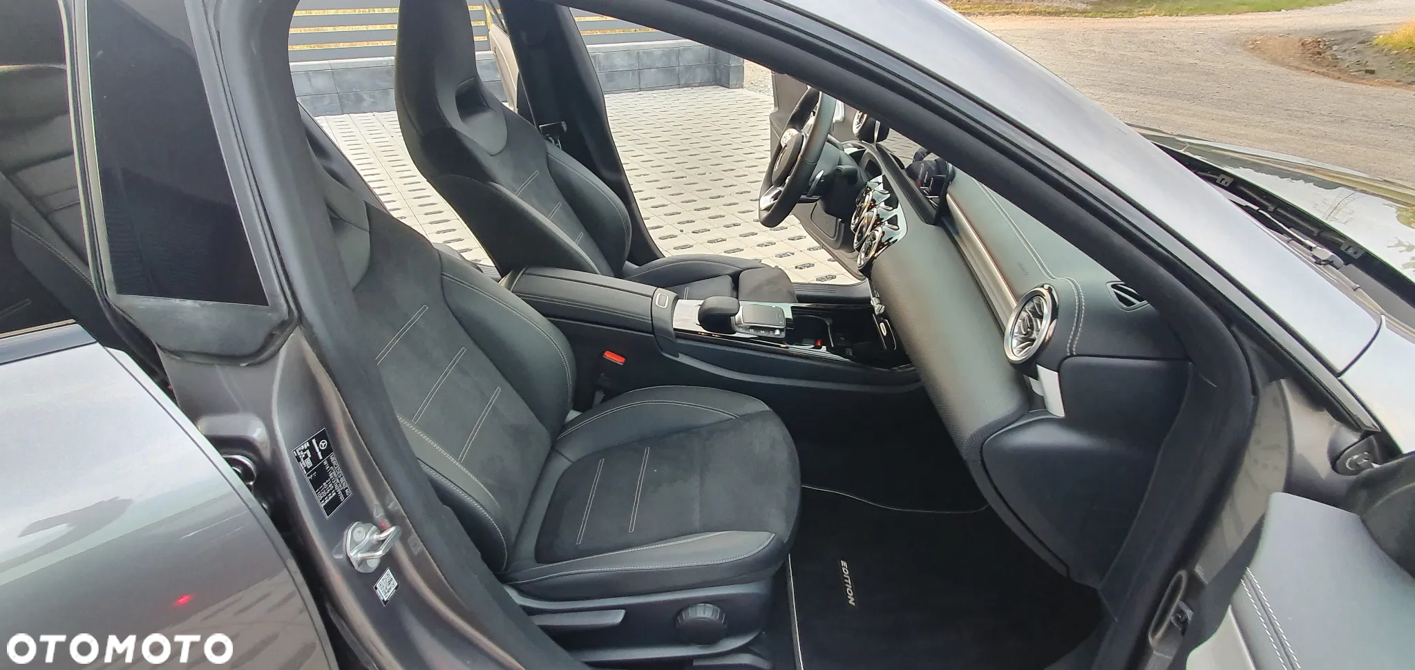 Mercedes-Benz CLA 200 d 4Matic Shooting Brake 8G-DCT AMG Line - 11