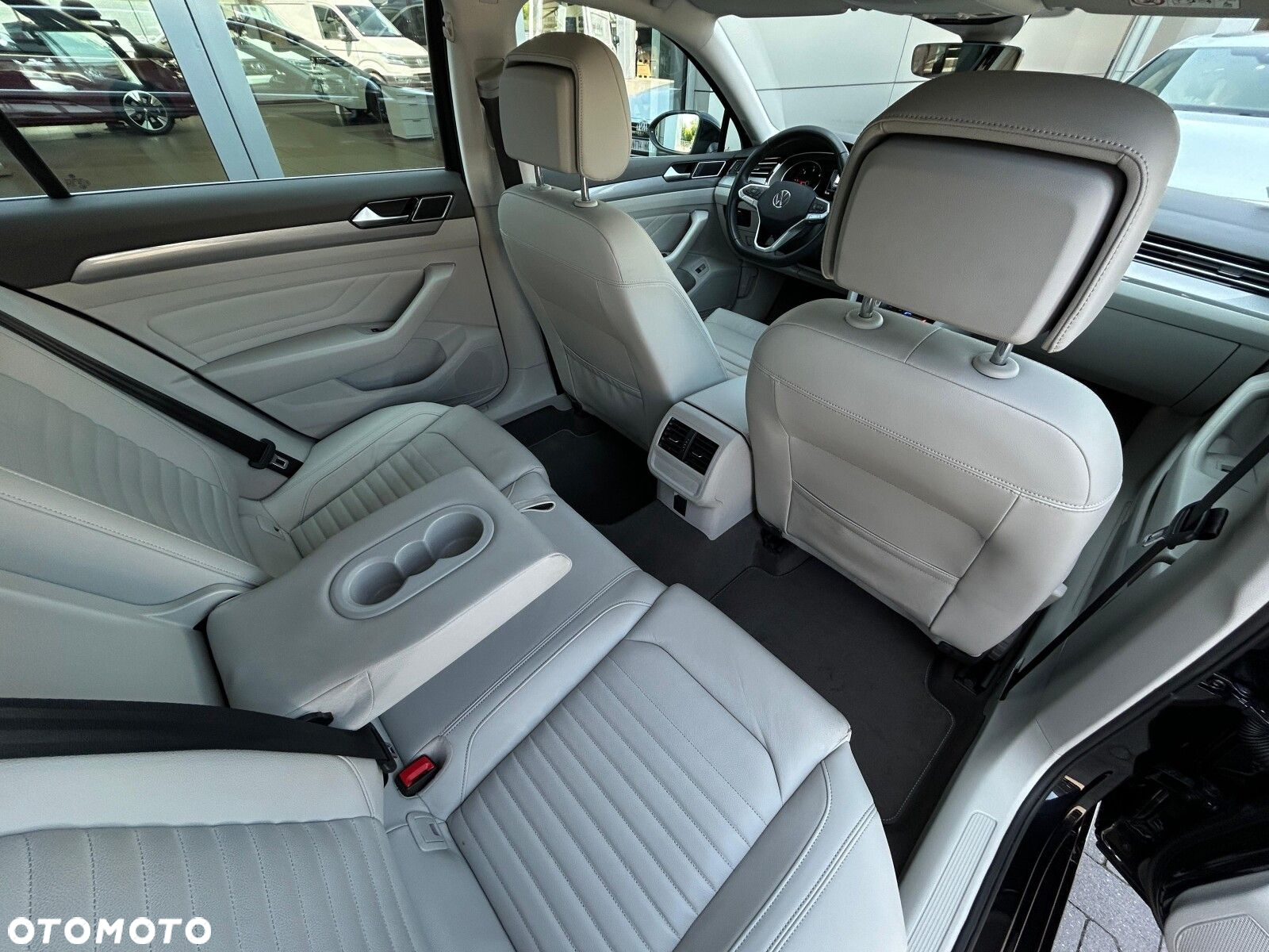 Volkswagen Passat 2.0 TDI EVO Business DSG - 9