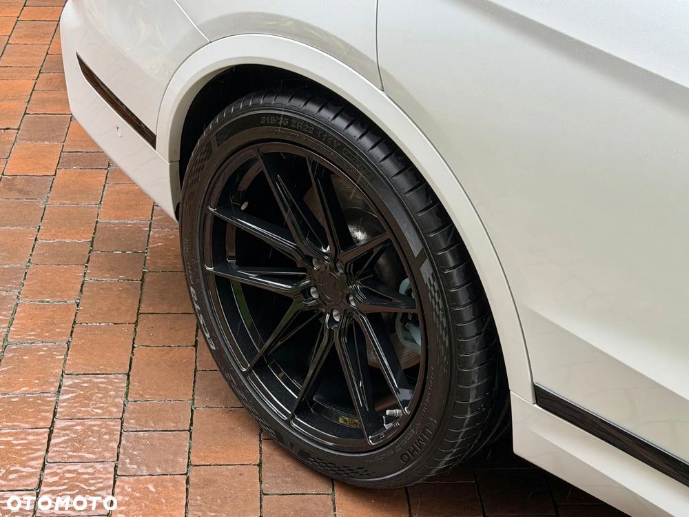 BMW X7 M60i xDrive - 15