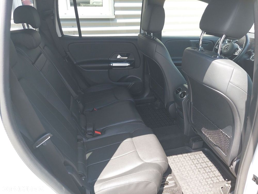 Mercedes-Benz GLB - 20