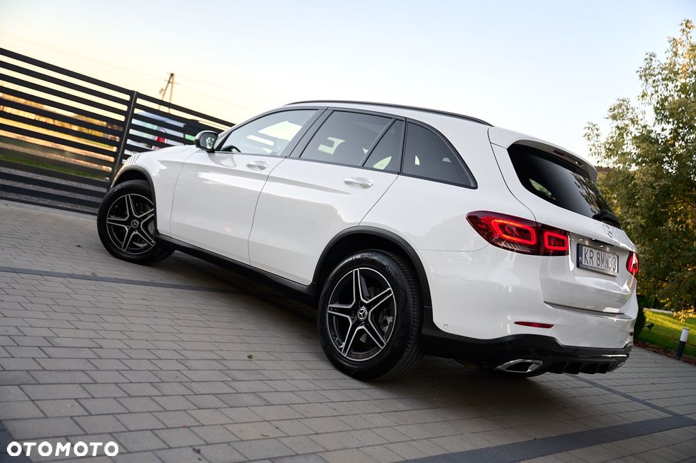 Mercedes-Benz GLC 220 d 4-Matic - 2