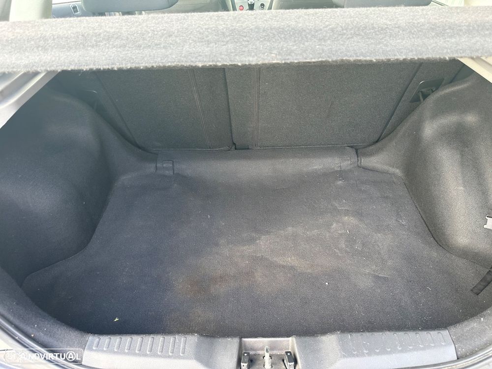 Honda Civic 1.4 LS - 18