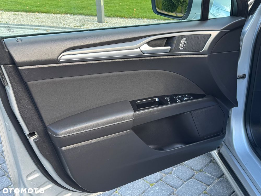 Ford Mondeo 2.0 TDCi STart-Stopp Titanium - 27
