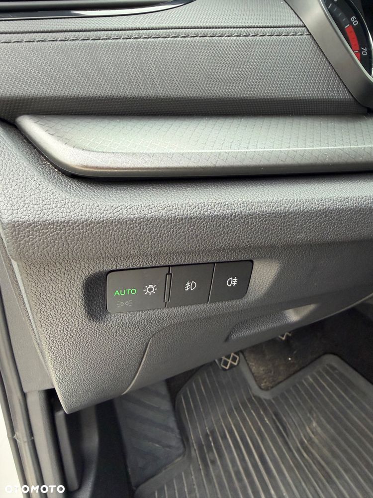 Skoda Octavia 1.5 TSI ACT Ambition - 9