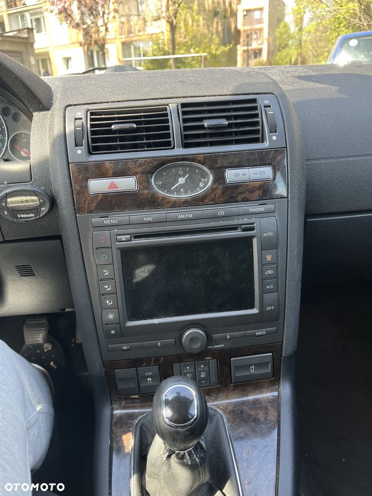 Ford Mondeo 2.2 TDCi Ghia - 10