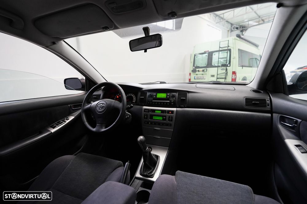 Toyota Corolla 1.4 Sol - 14