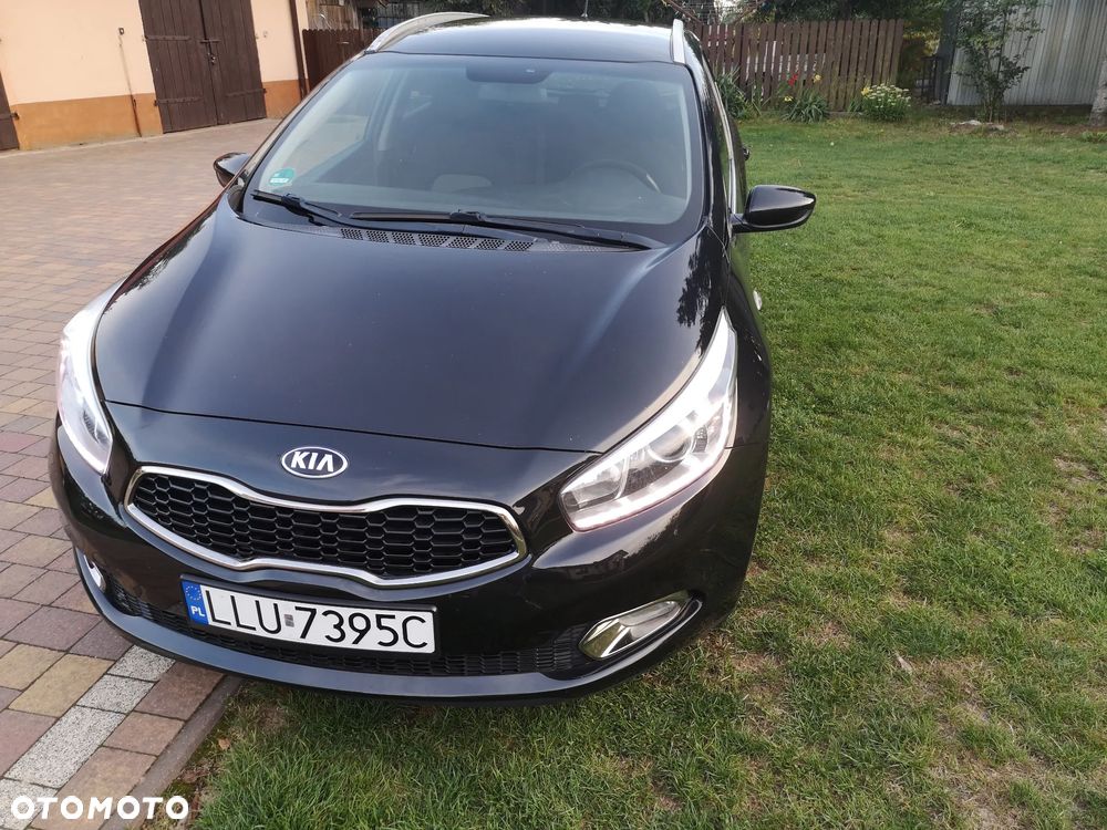 Kia Ceed 1.6 CRDi 128 Vision - 1