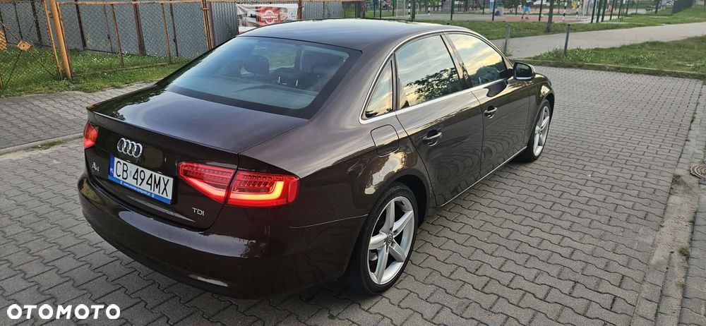 Audi A4 Limousine - 6