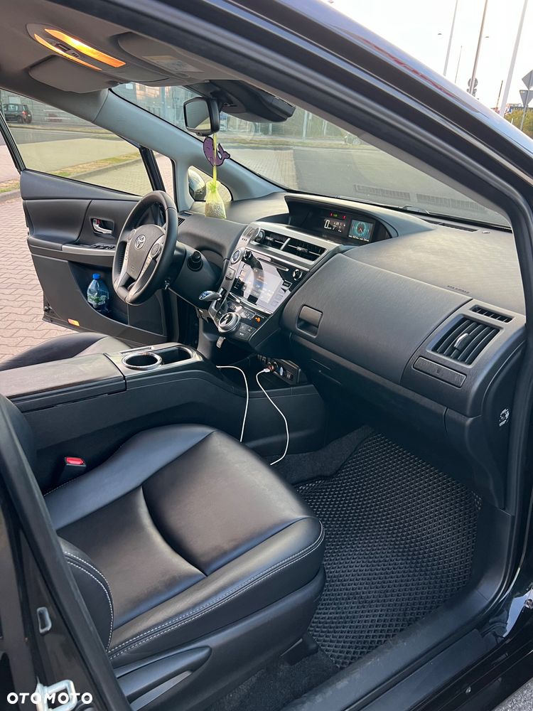 Toyota Prius+ Hybrid 135 Premium - 10