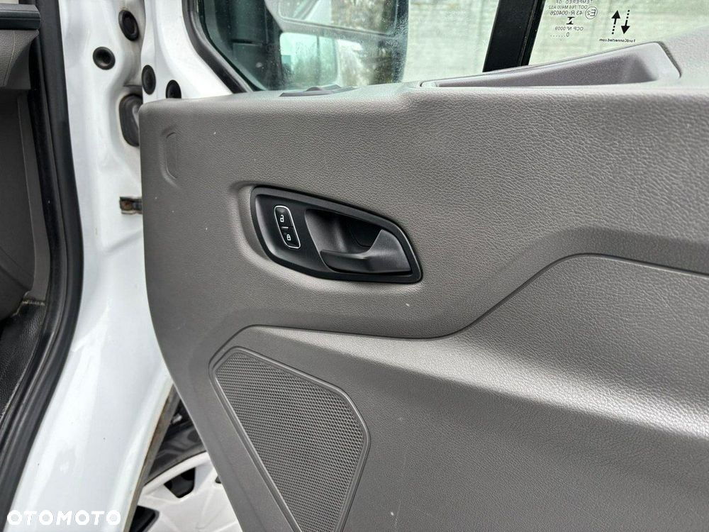 Ford Transit - 19