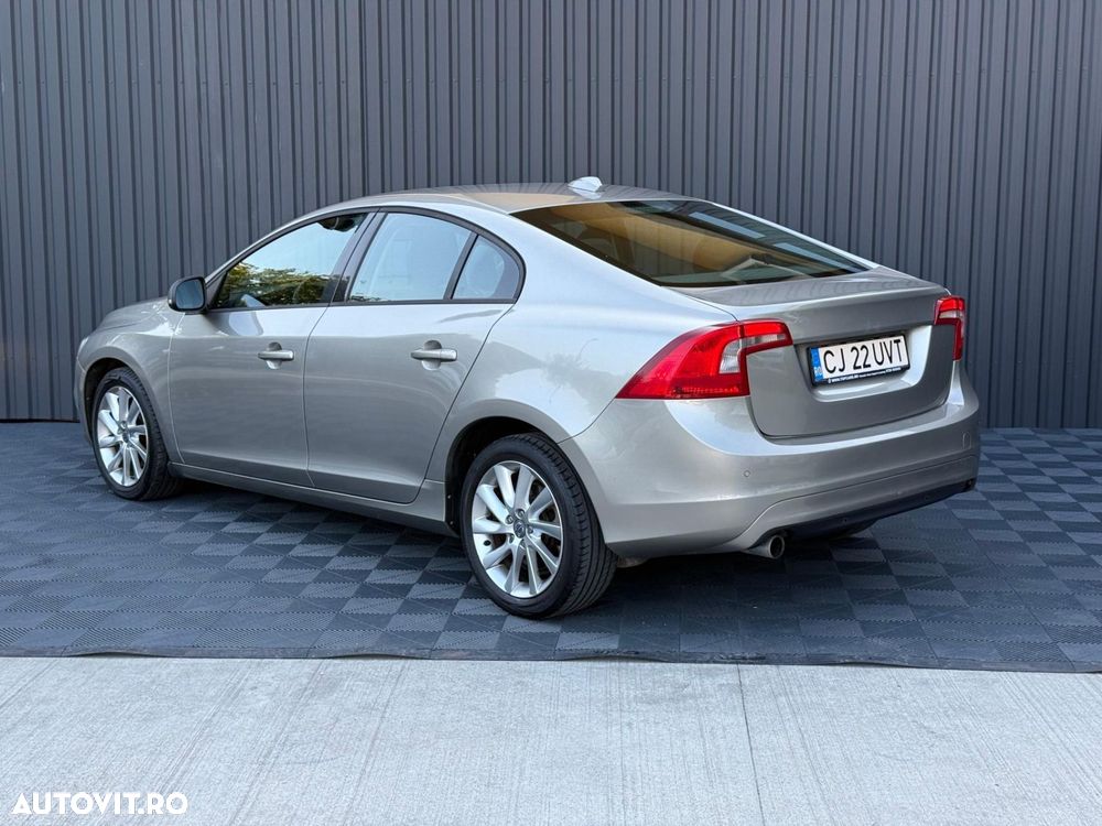 Volvo S60 - 4