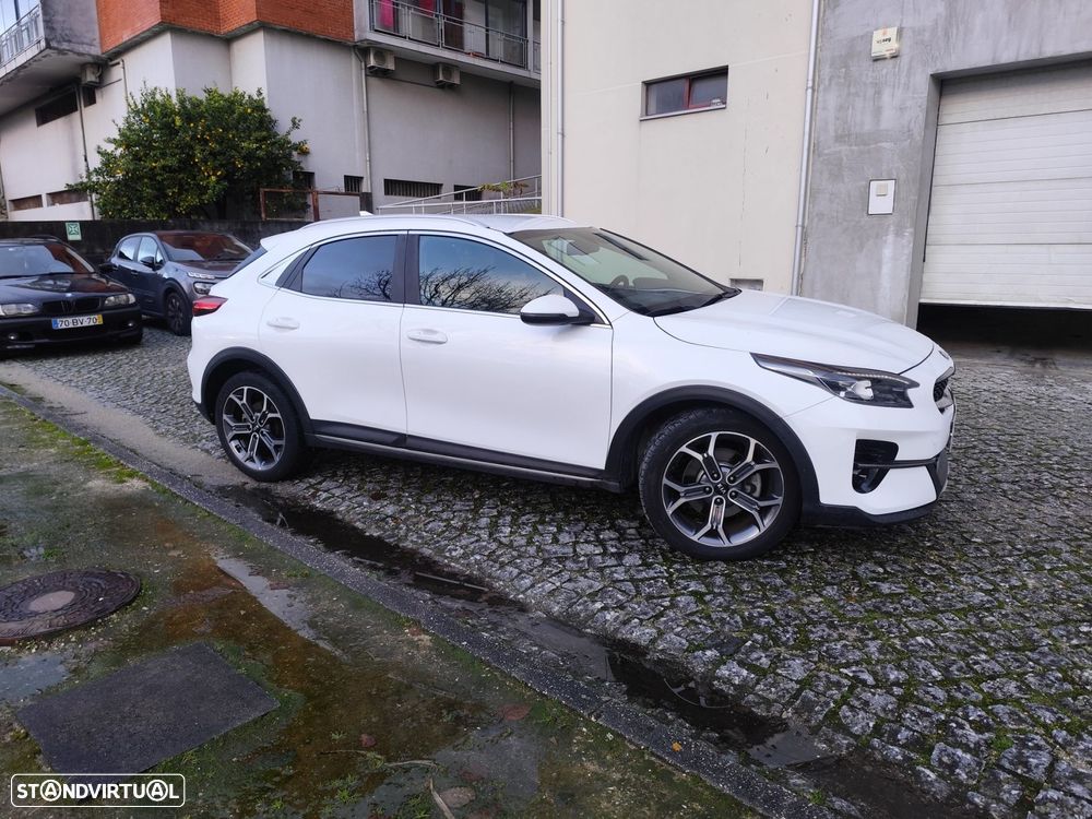 Kia XCeed 1.6 CRDi MHEV Drive - 12