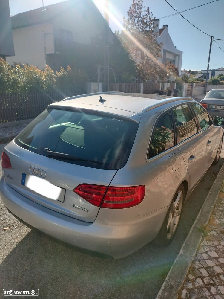 Audi A4 Avant 2.0 TDI Business Line Plus - 12