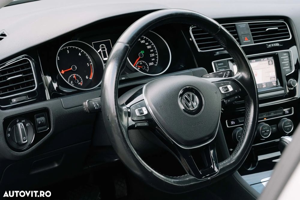 Volkswagen Golf 1.6 TDI DSG BMT Highline - 24