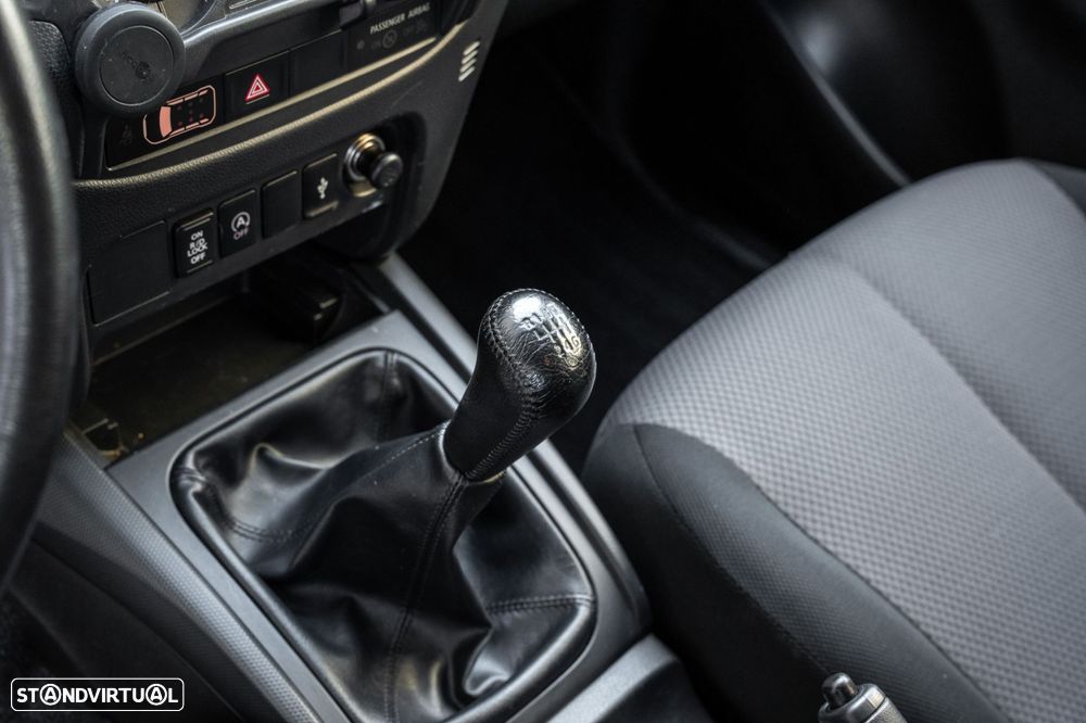 Mitsubishi L200 2.3 DI-D Space Cab Invite 4WD - 8