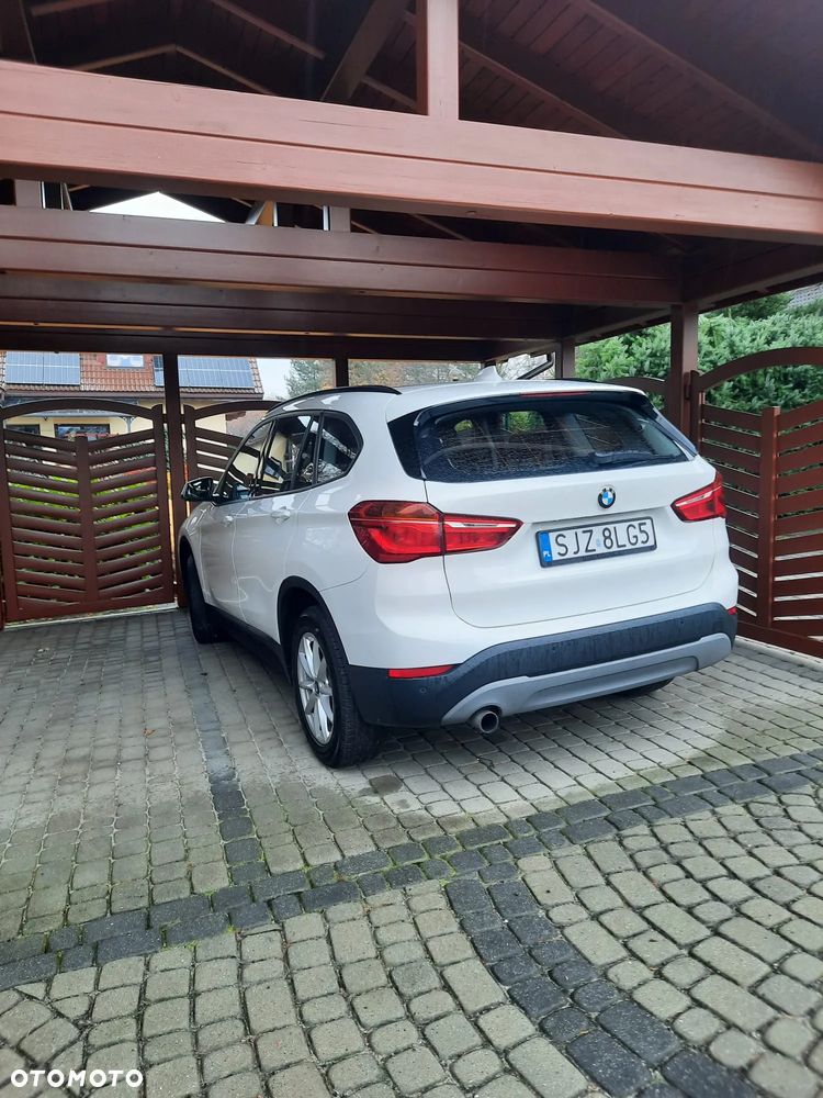 BMW X1 sDrive18i - 3