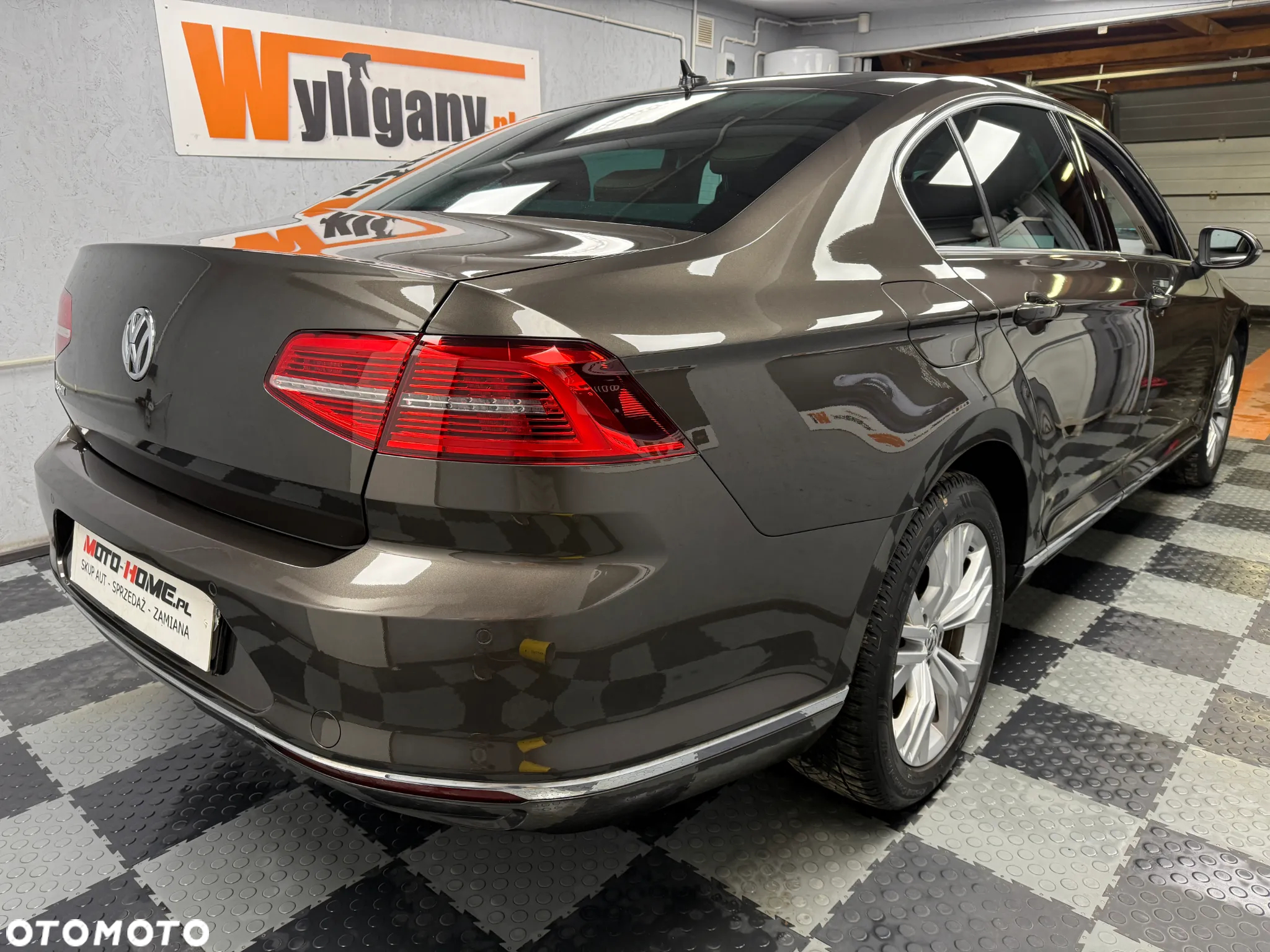 Volkswagen Passat - 25
