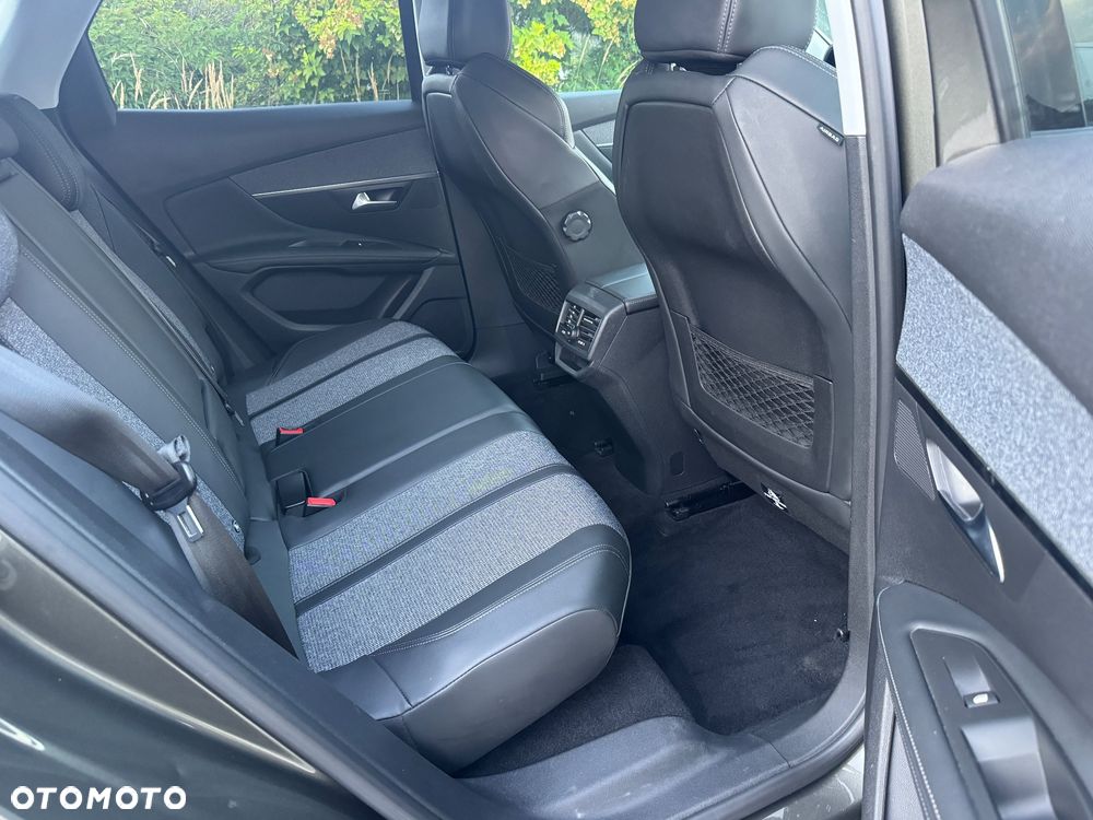Peugeot 3008 PureTech 130 Stop & Start GPF Active Pack - 8