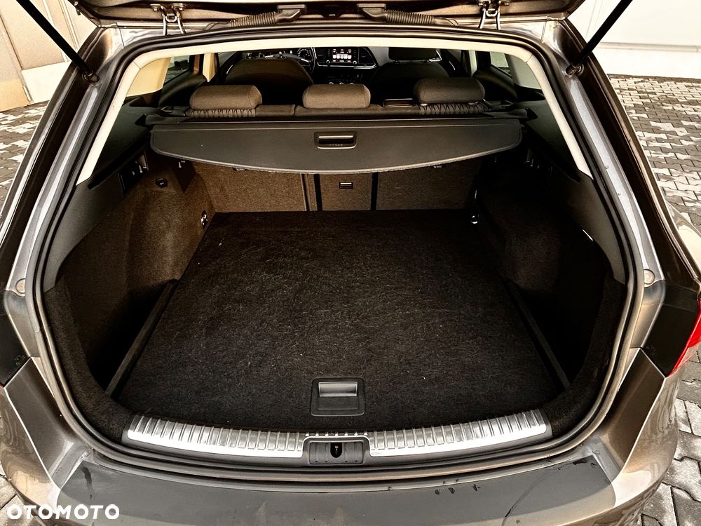 Seat Leon 2.0 TDI DPF Ecomotive DSG Style - 30