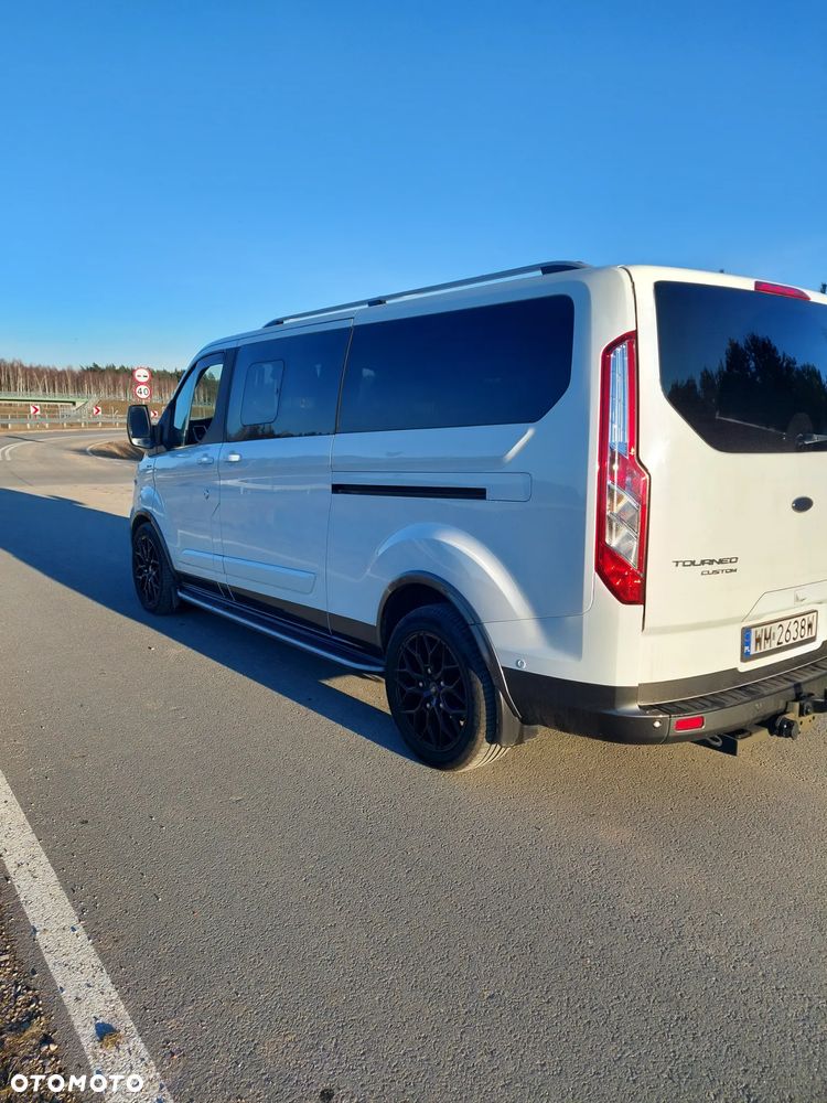 Ford Tourneo Custom - 3