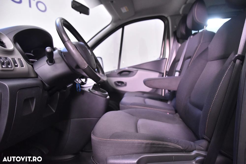 Renault Trafic - 19
