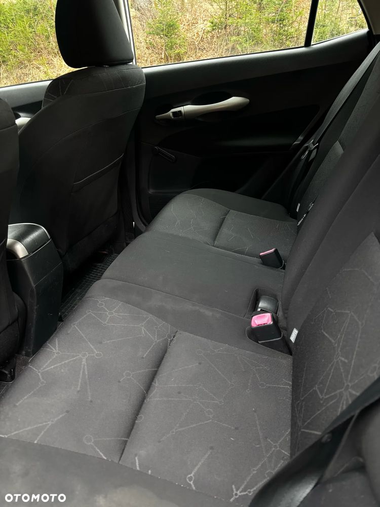 Toyota Auris 1.33 VVT-i Terra - 6