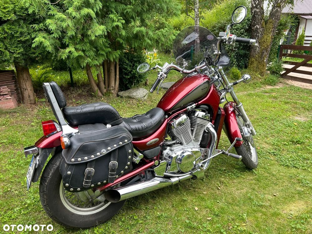 Suzuki Intruder - 5