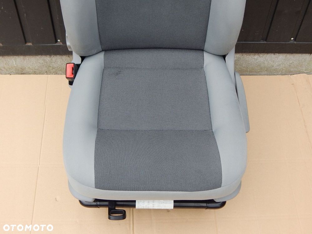 vw t5 lift t6 fotel kierowcy lewy przód przedni podstawa austin - 5