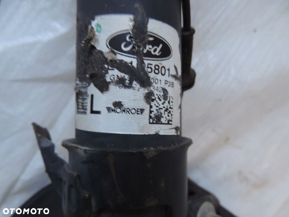 ZWROTNICA MCPHERSON LEWY PRZÓD FORD ECOSPORT MK2 1,0 - 9