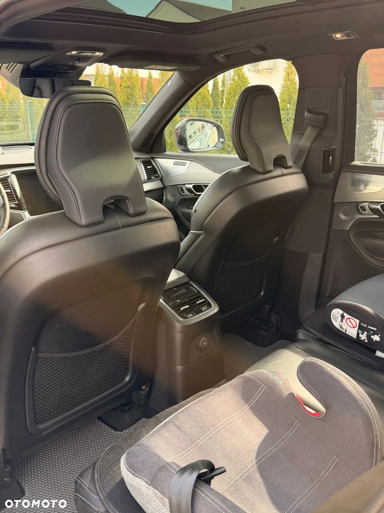 Volvo XC 90 T8 AWD Plug-In Hybrid R-Design 7os - 9