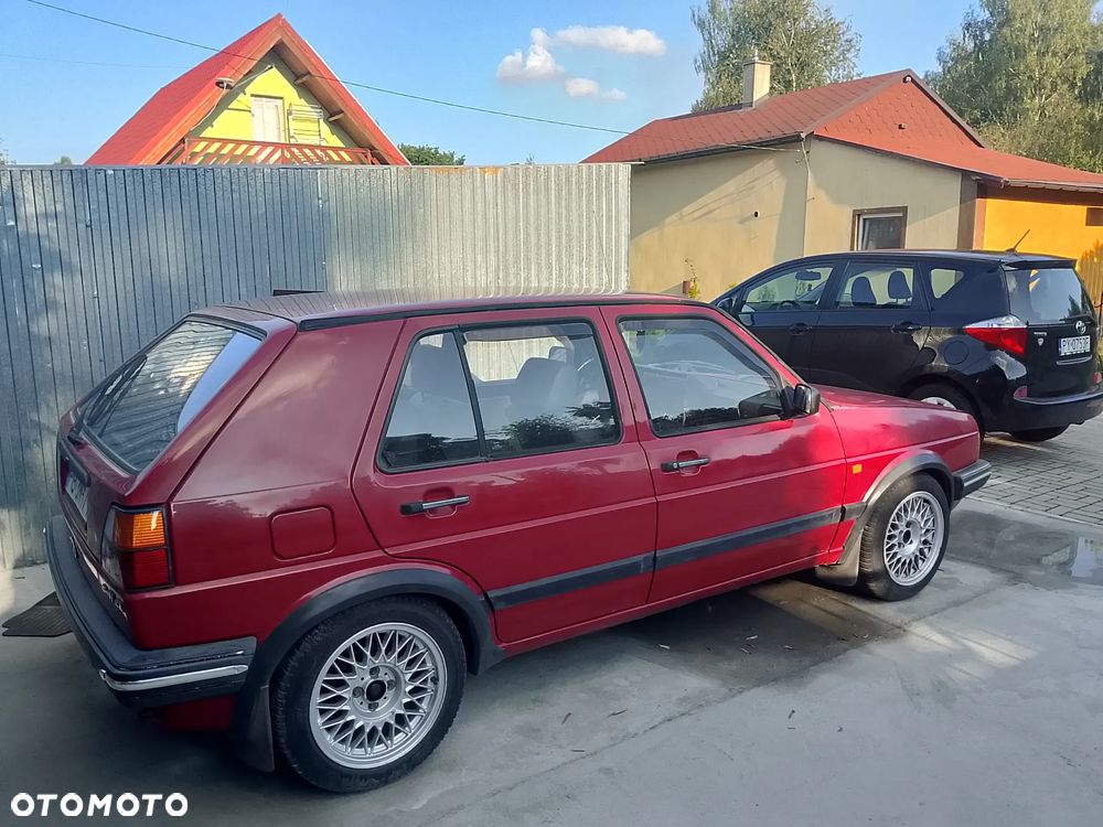 Volkswagen Golf - 10