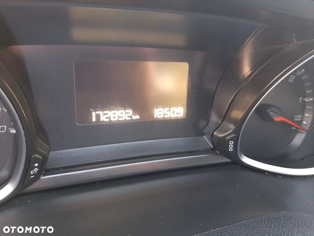 Peugeot 308 BlueHDi 120 Stop & Start Business-Line - 19