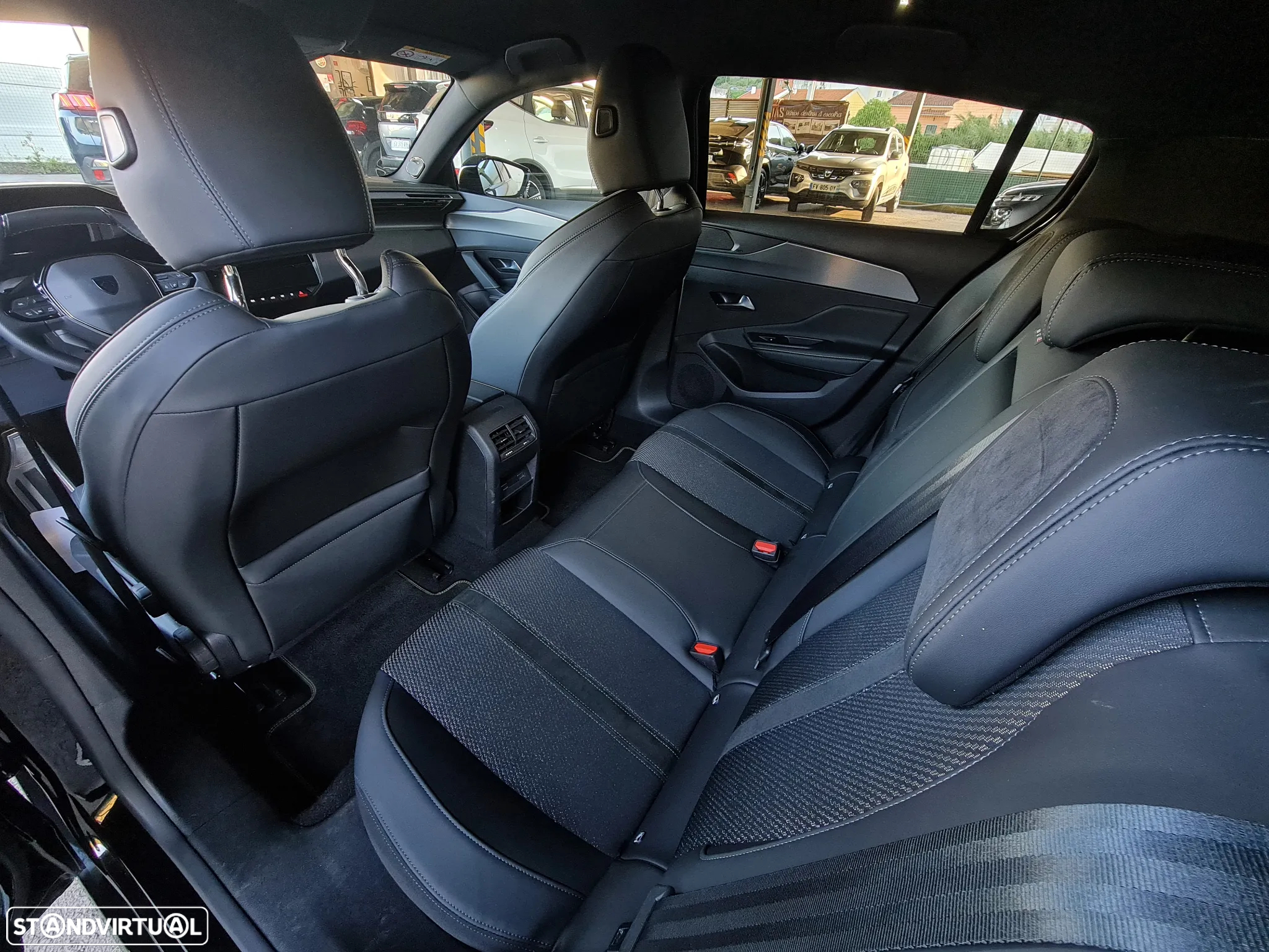 Peugeot 308 PureTech 130 EAT8 GT - 29
