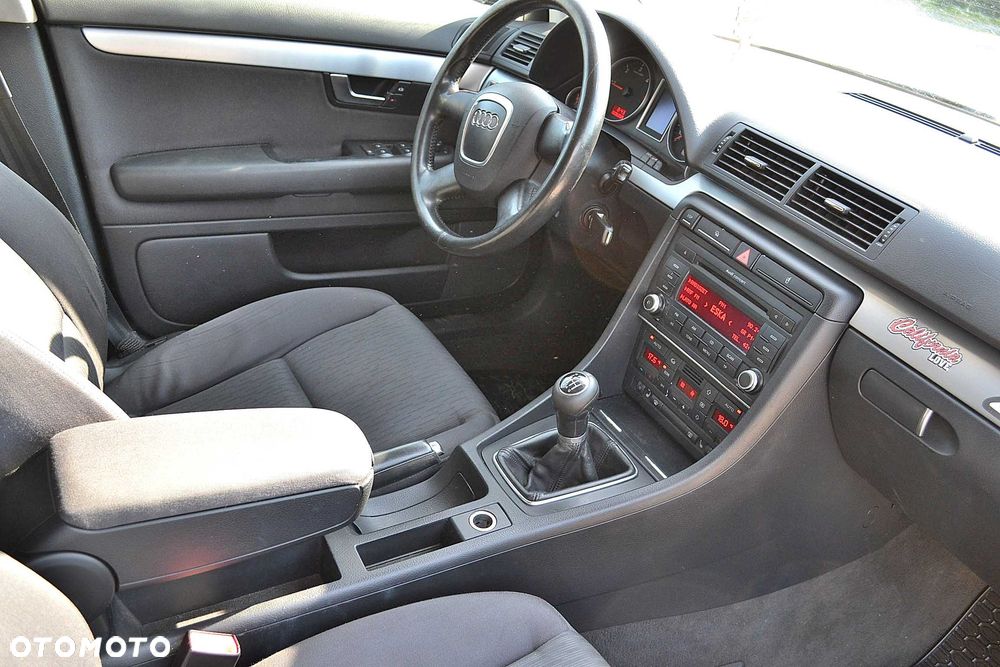 Audi A4 Avant - 8