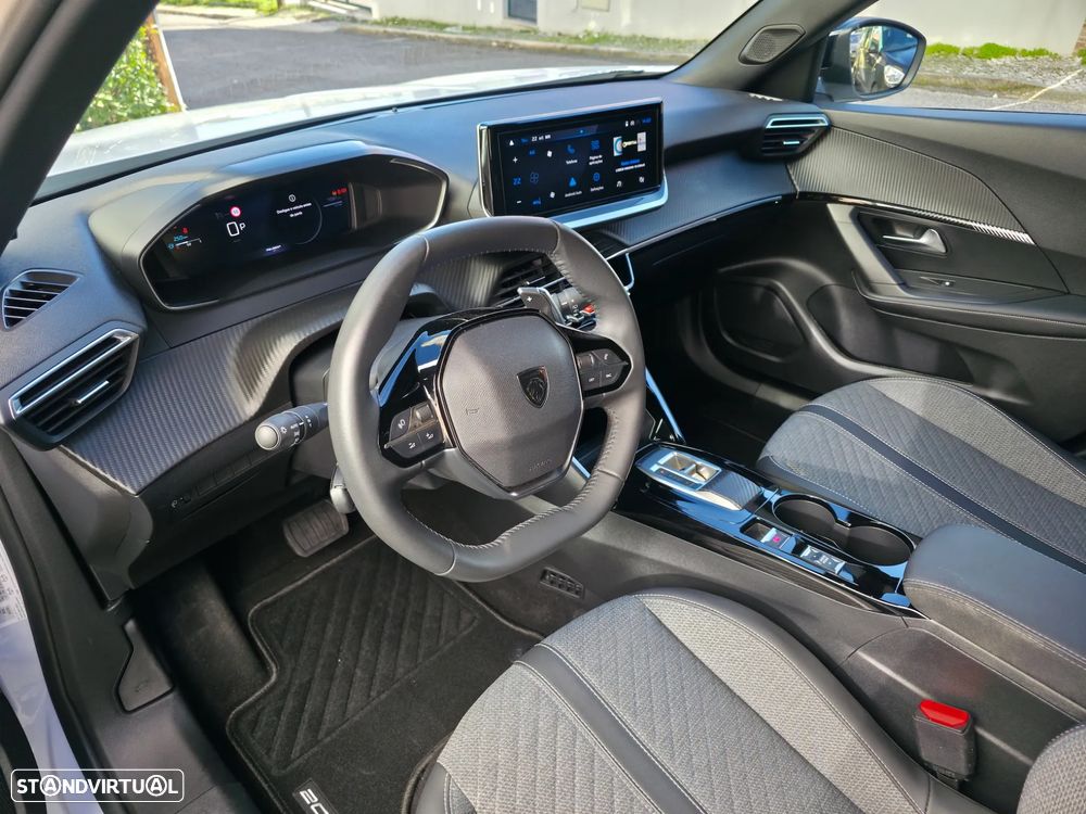 Peugeot 2008 Hybrid 145 e-DSC Allure - 16