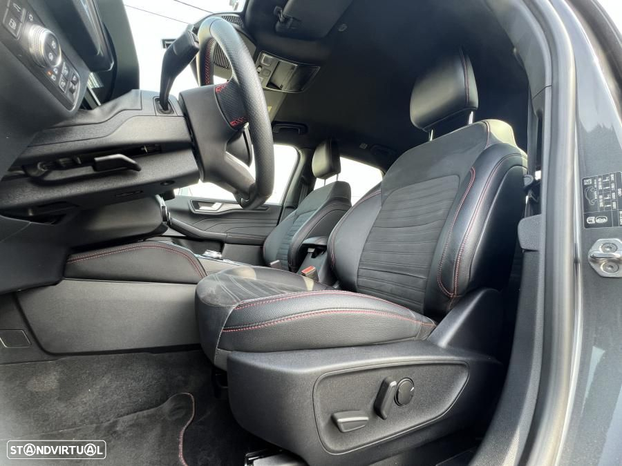 Ford Kuga 2.5 PHEV ST-Line X - 18
