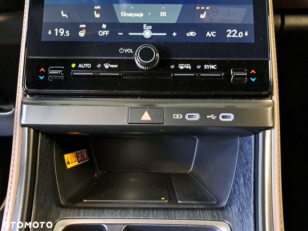 Lexus LBX 1.5 Hybrid Elegant - 26