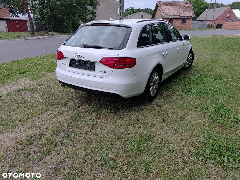 Audi A4 Avant 2.0 TDI - 4