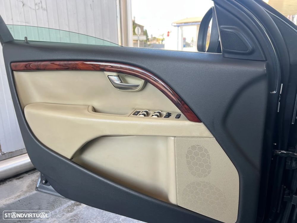 Volvo S80 2.4 D5 Executive - 11