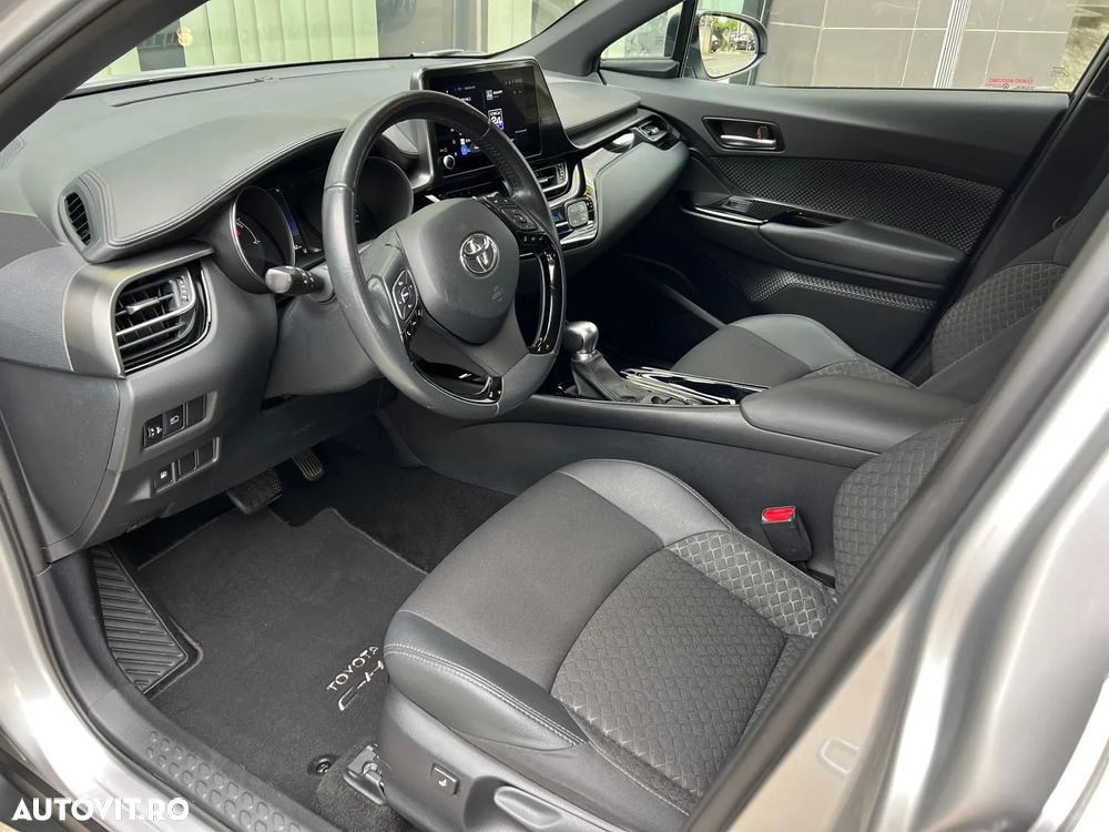 Toyota C-HR 1.8 HSD 122 CP 4x2 CVT Cult - 18