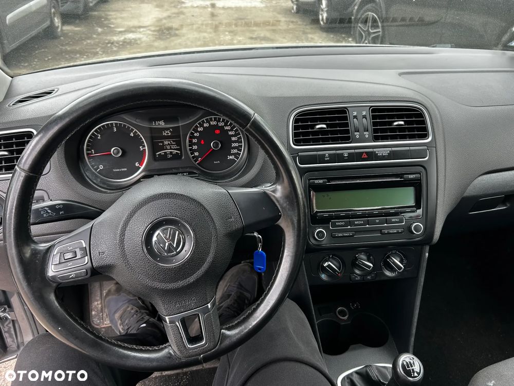 Volkswagen Polo - 18