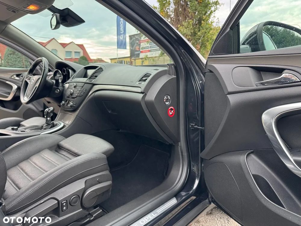 Opel Insignia - 32